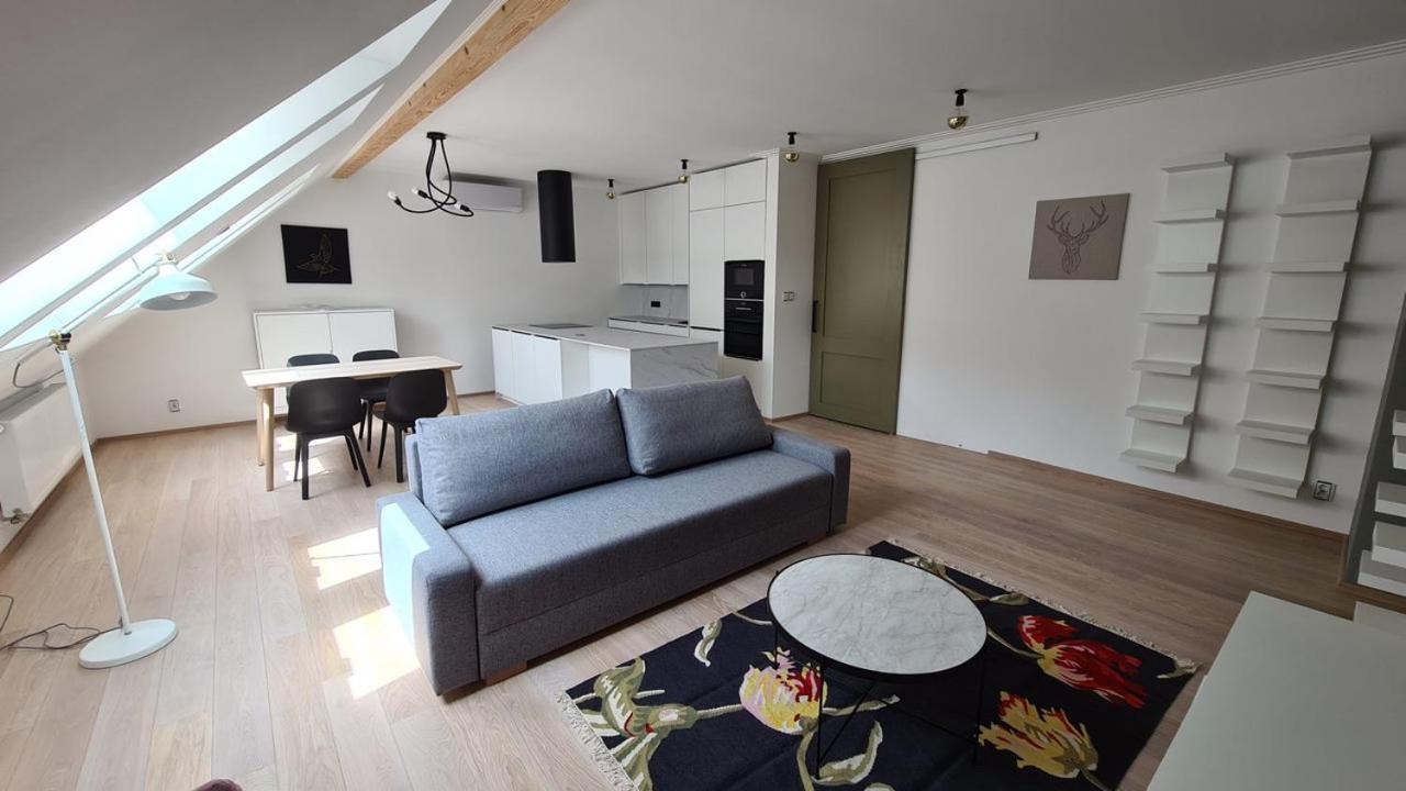 The Gusto Apartman Хомутов Екстер'єр фото