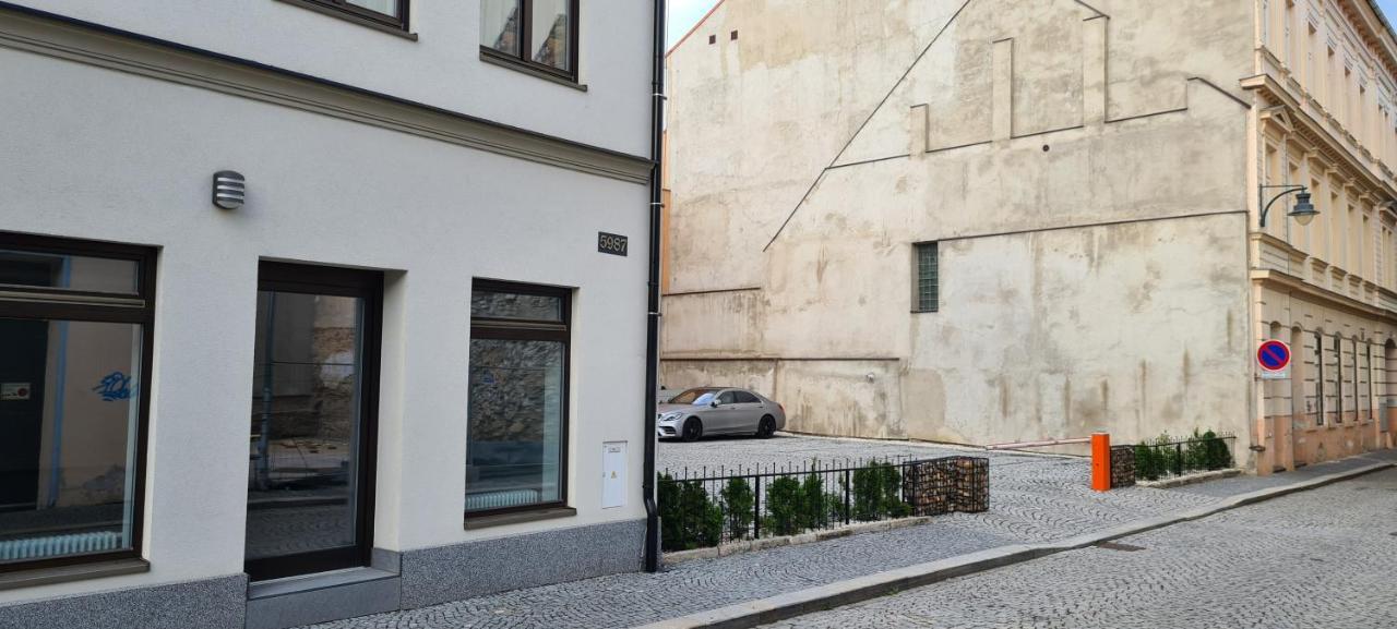 The Gusto Apartman Хомутов Екстер'єр фото